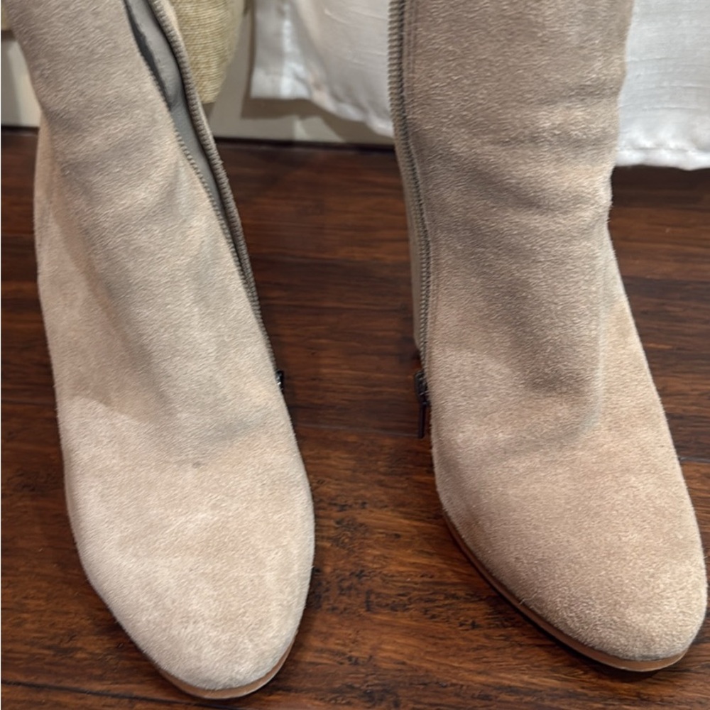 Steve Madden Taupe Heeled Boots